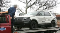    Ford Explorer  