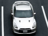 Nissan   GT-R 