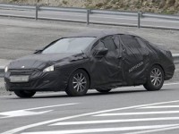   Peugeot     Toyota Prius