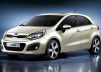  Kia Rio.  

