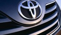 Toyota  -  6,5   