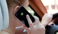 Apple    iPhone   